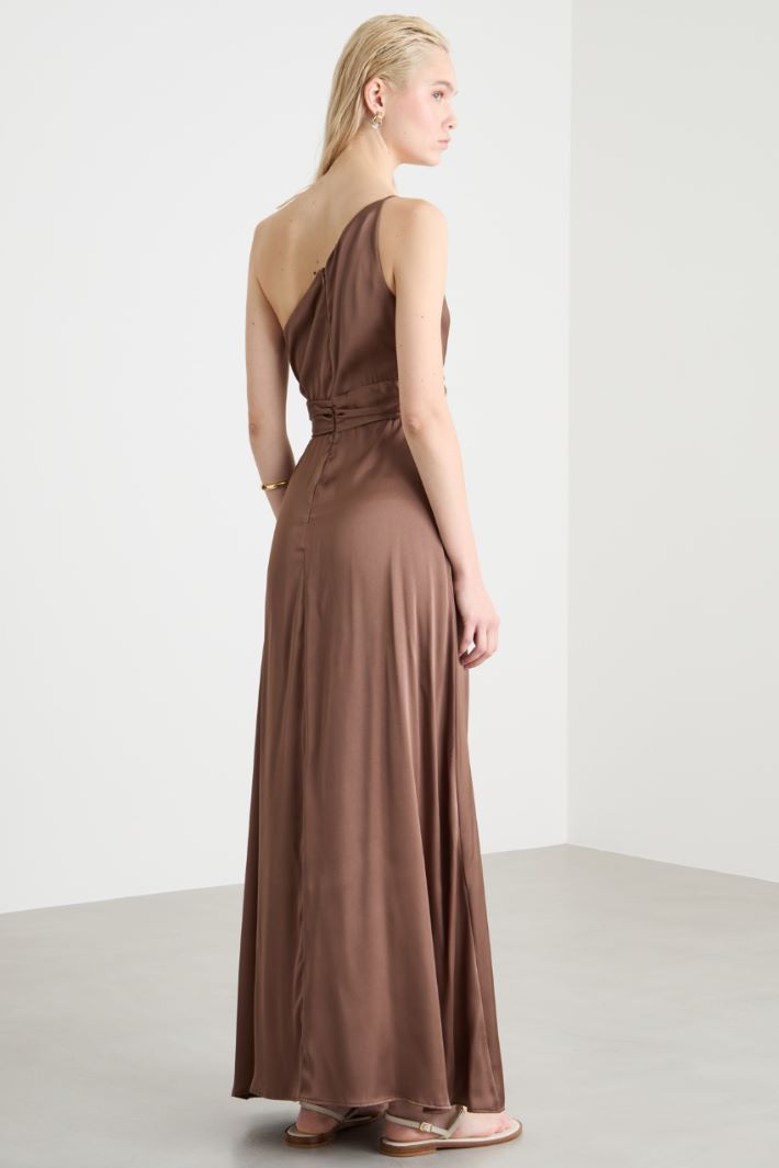 Satin one-shoulder dress Intrend - 4