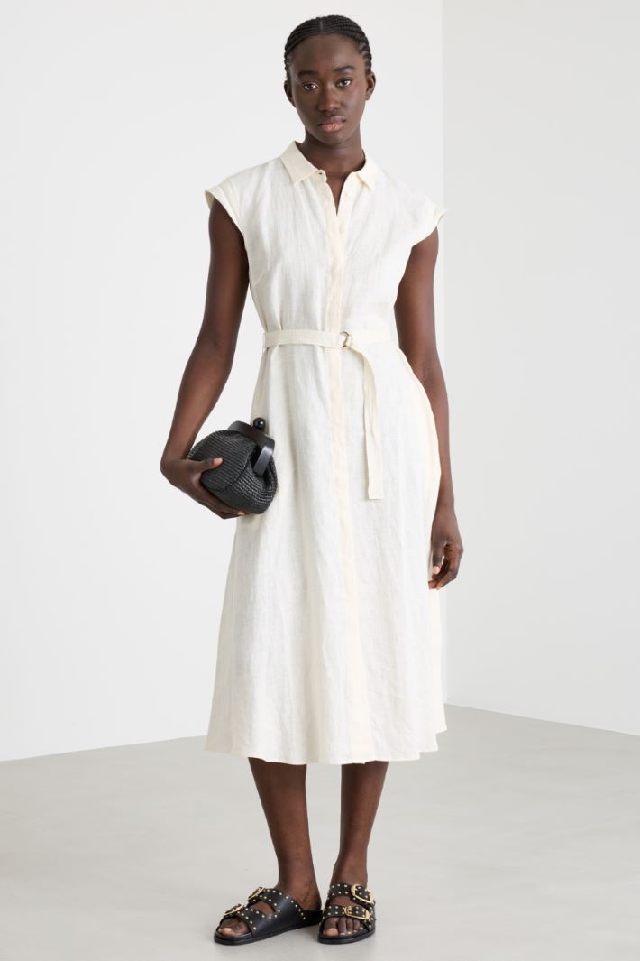 Chemisier smanicato con cintura Intrend