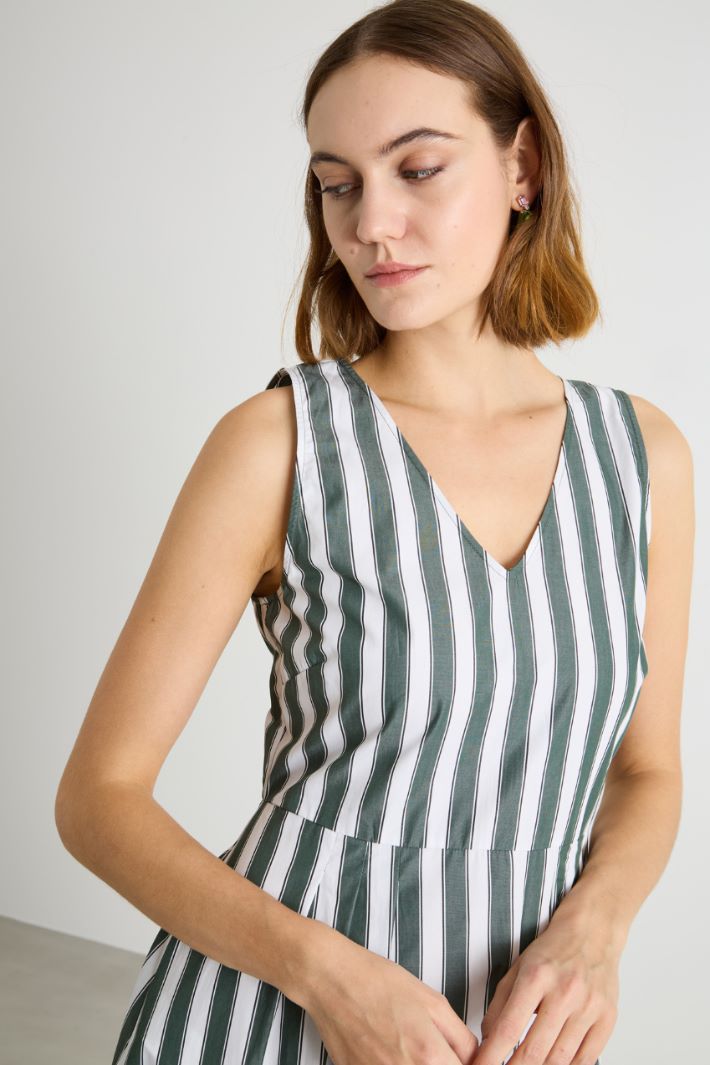 V-neck poplin dress Intrend - 3
