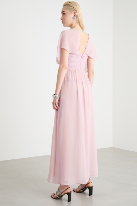 Abito con scollo a V incrociato