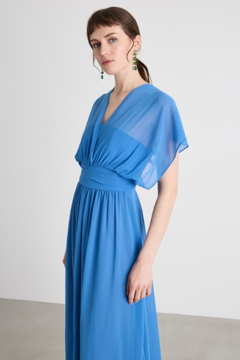 Abito con scollo a V incrociato