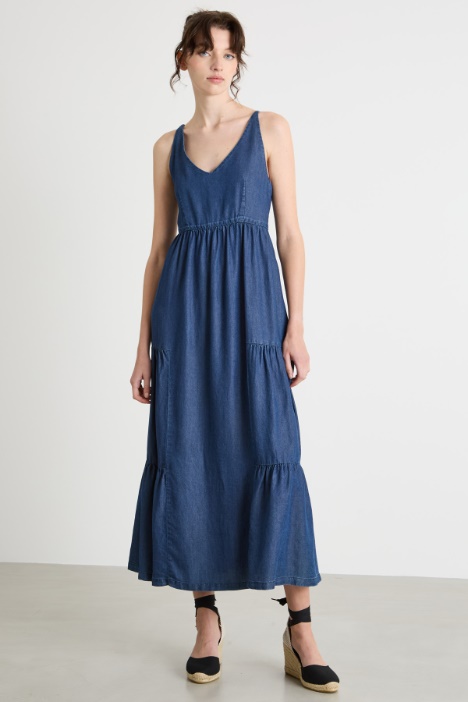 Abito smanicato in chambray