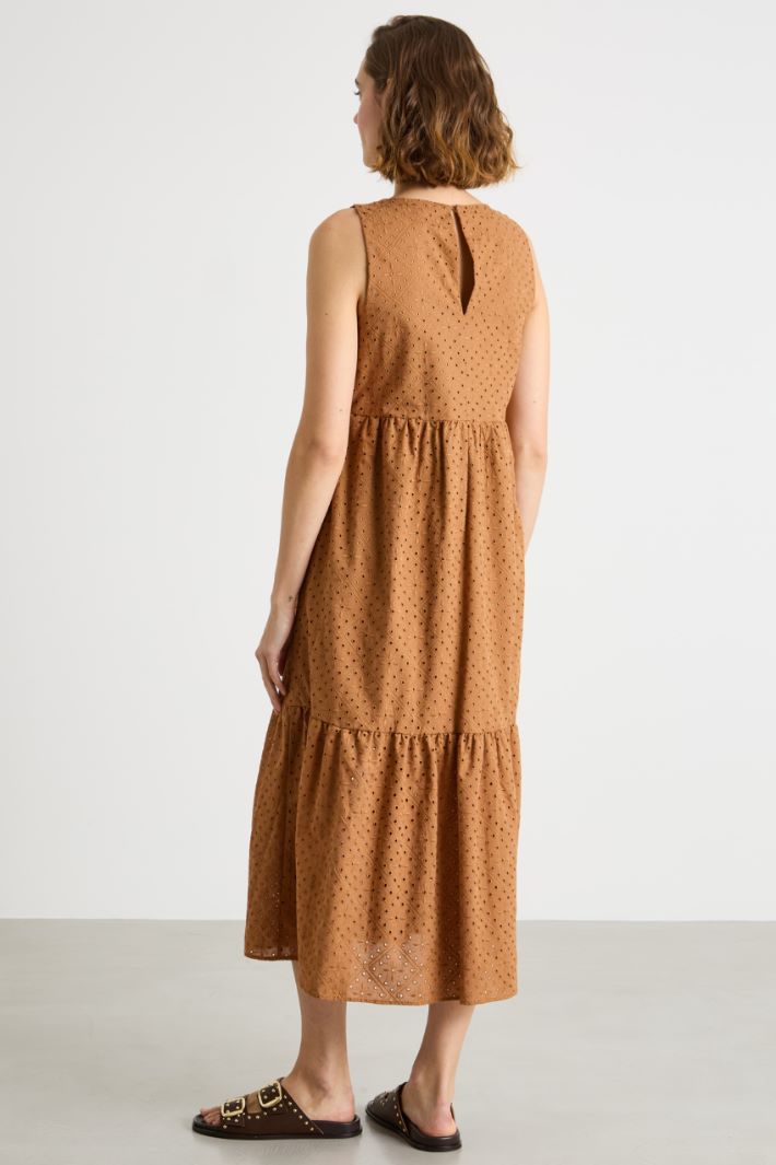 Flounced broderie anglaise dress Intrend - 4