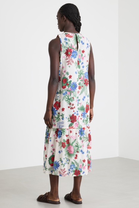 Vestido evasé con volante
