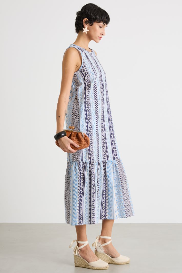 Abito svasato con balza Intrend