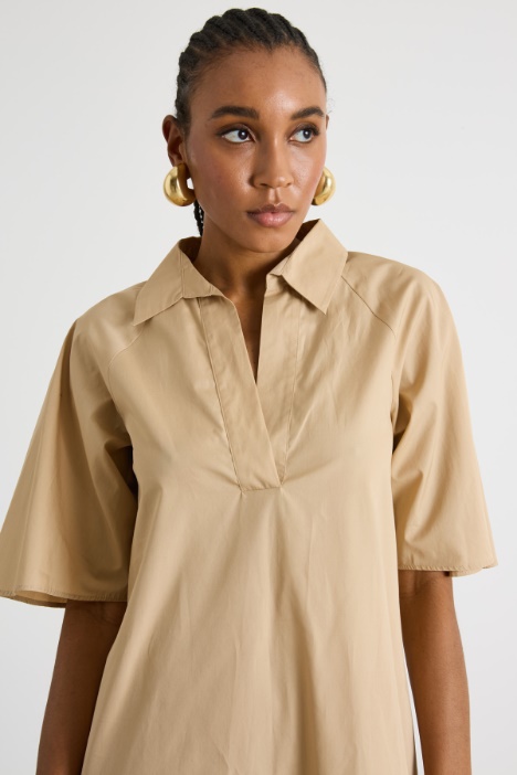 Abito a polo svasato