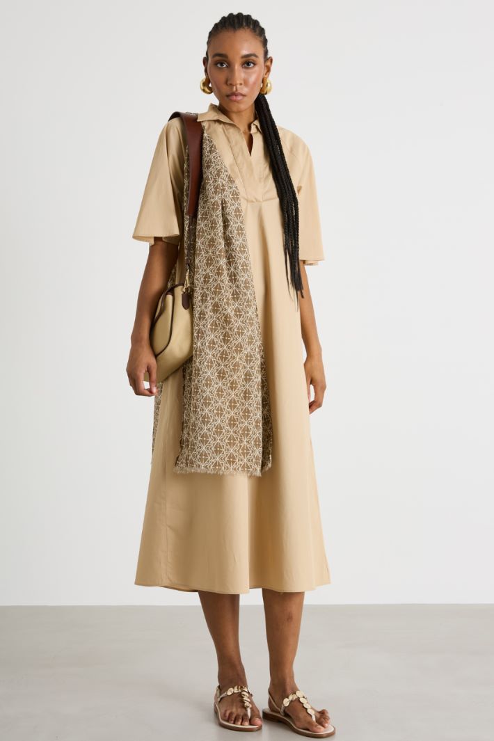 Abito a polo svasato Intrend