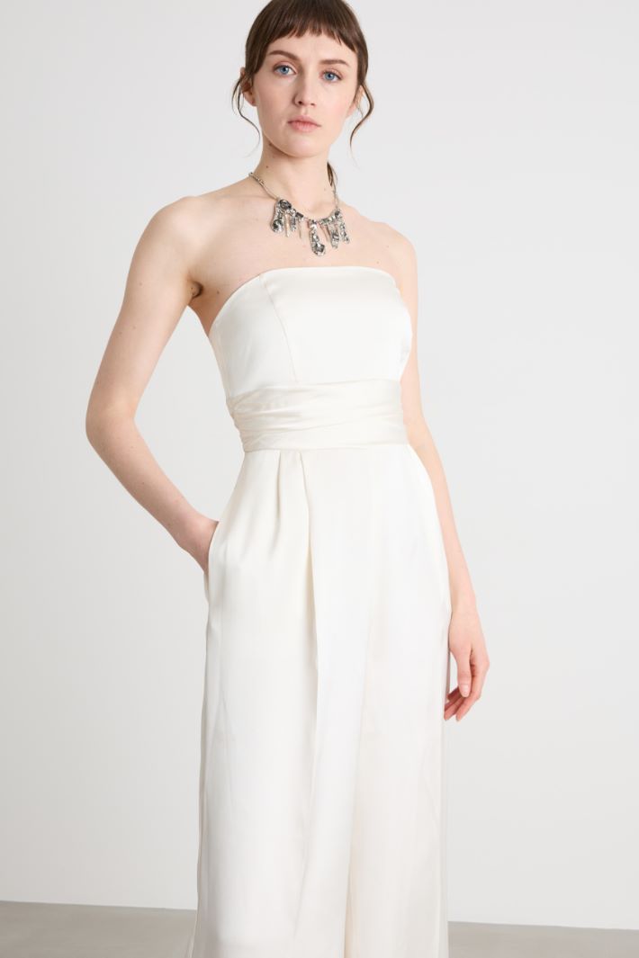 Tuta in raso tecnico con coprispalle Intrend - 4