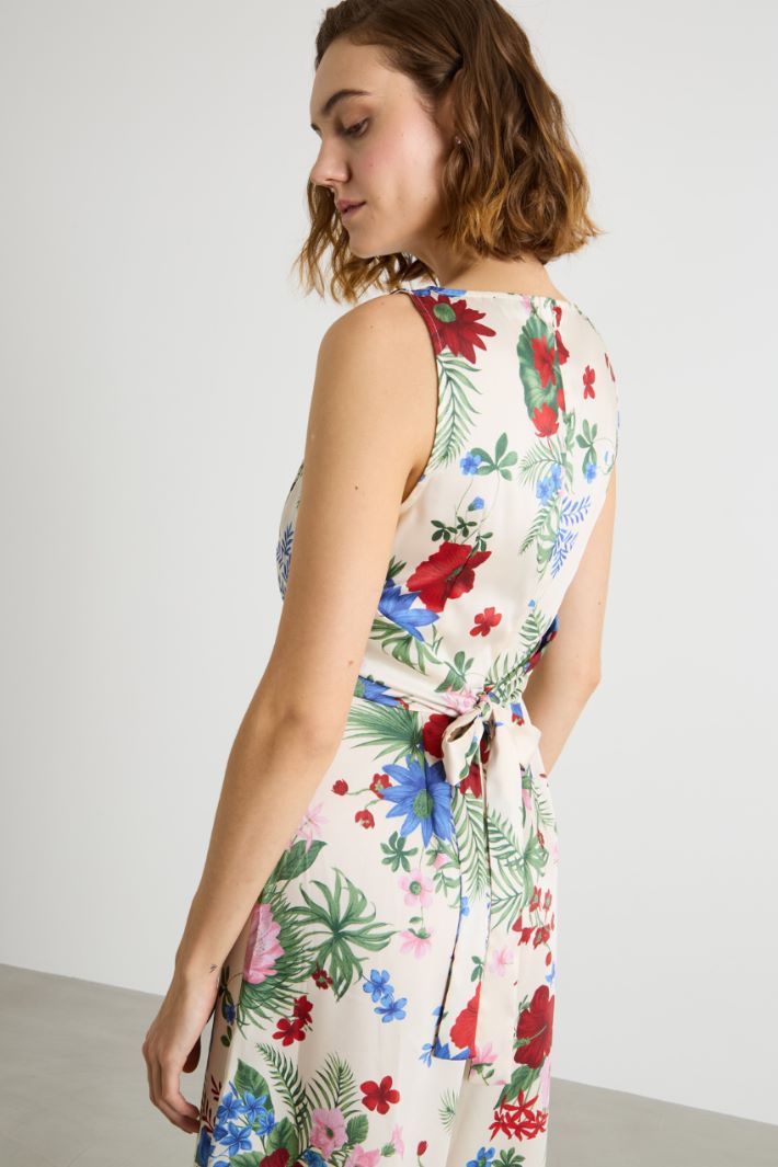 Tie-back twill jumpsuit Intrend - 3