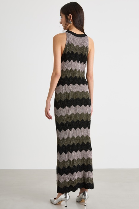 Abito smanicato in maglia