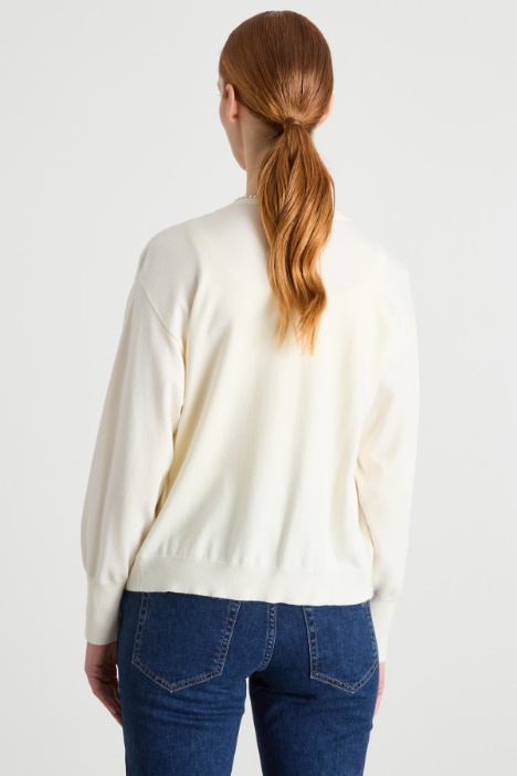 Cardigan con scollo bijoux