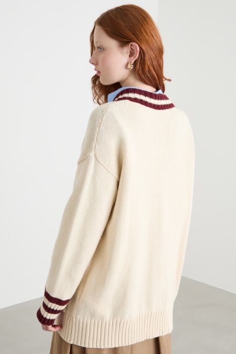 Cardigan con dettagli a contrasto