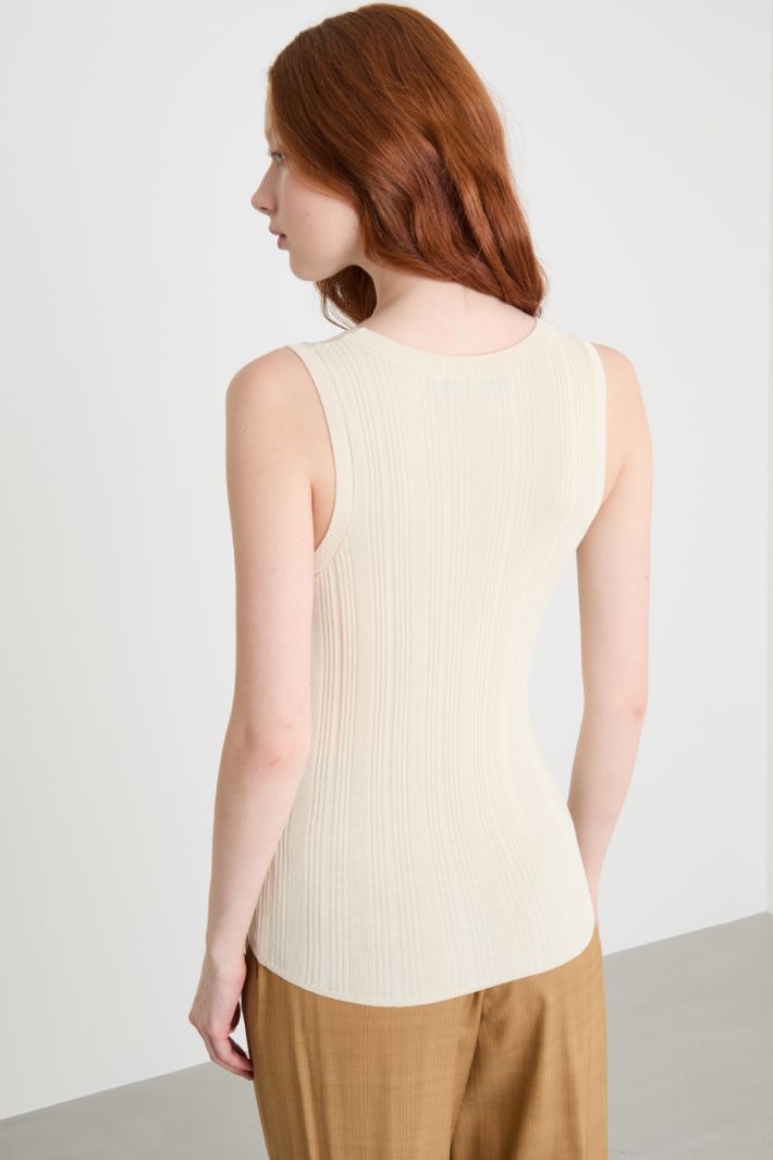 Ribbed viscose-blend vest top Intrend - 4