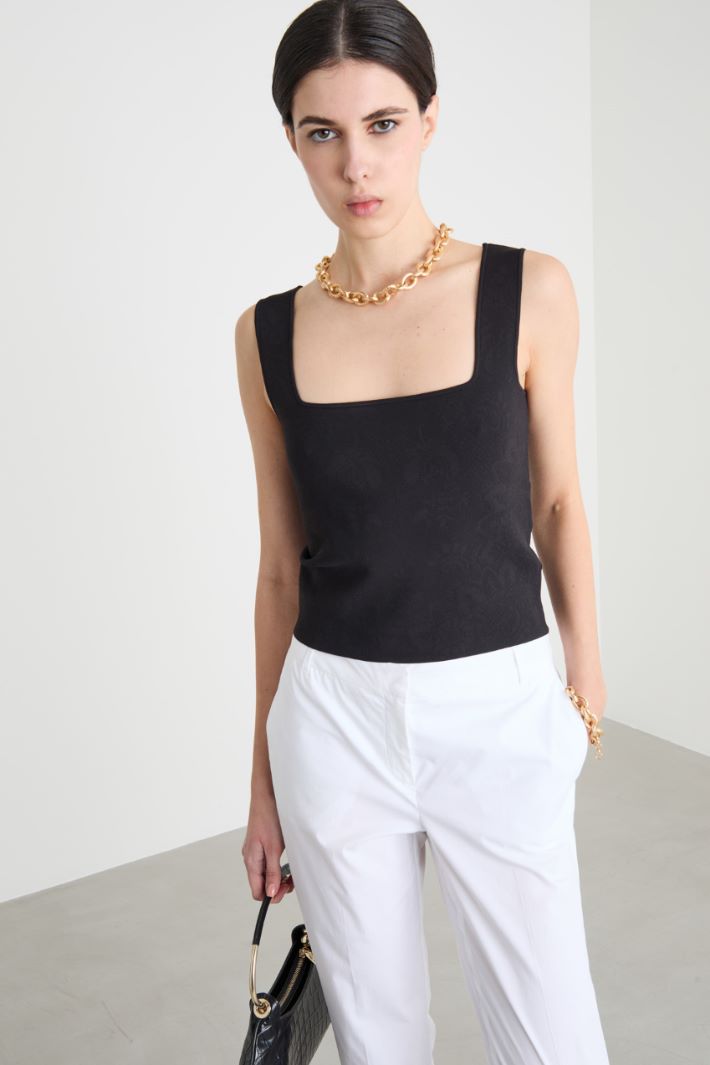 Top crop in maglia Intrend - 2