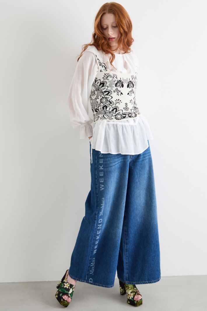 Top crop in maglia Intrend