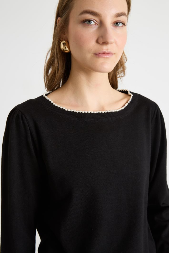 Pearl-embellished jumper Intrend - 3