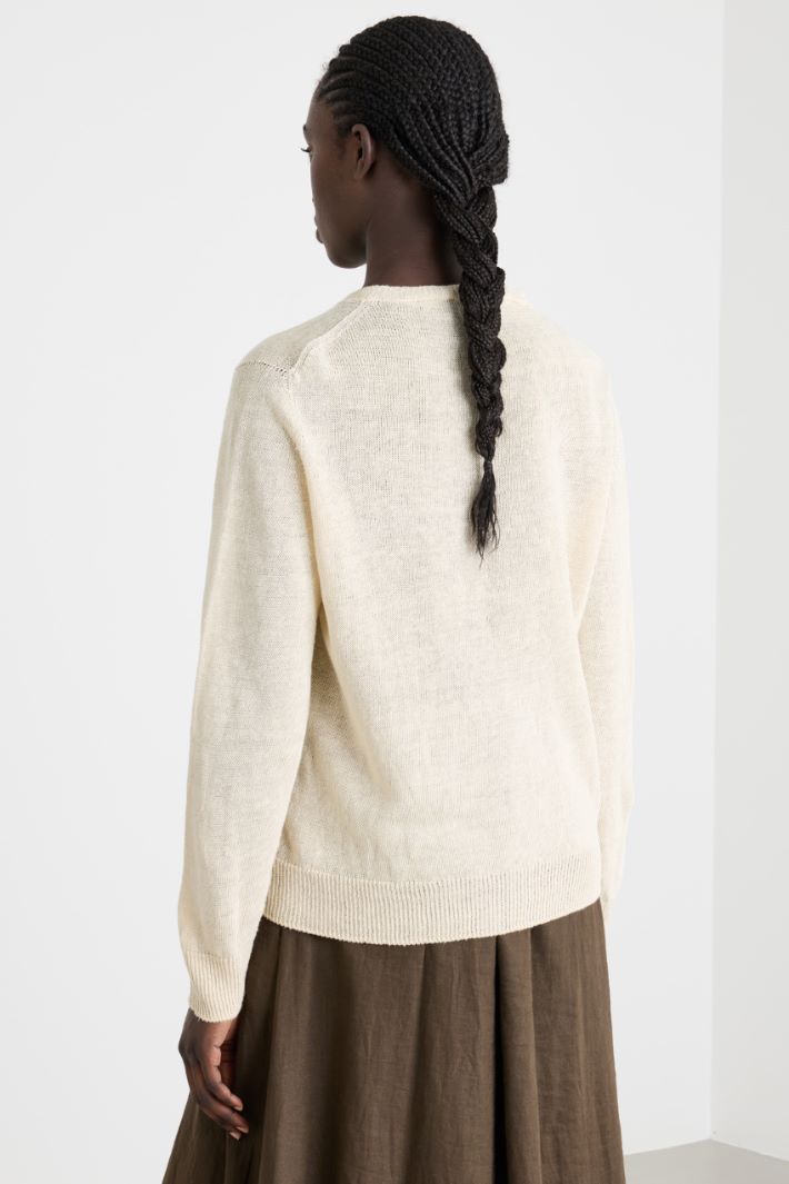 Crew-neck jumper in smooth-knit linen Intrend - 4