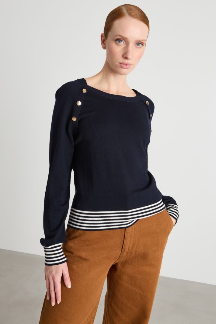 Slim-fit jumper with buttons Intrend - 2