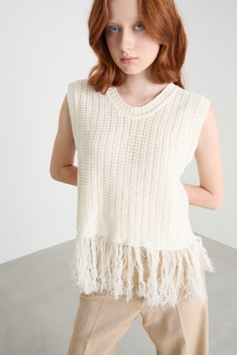 Top in maglia con frange