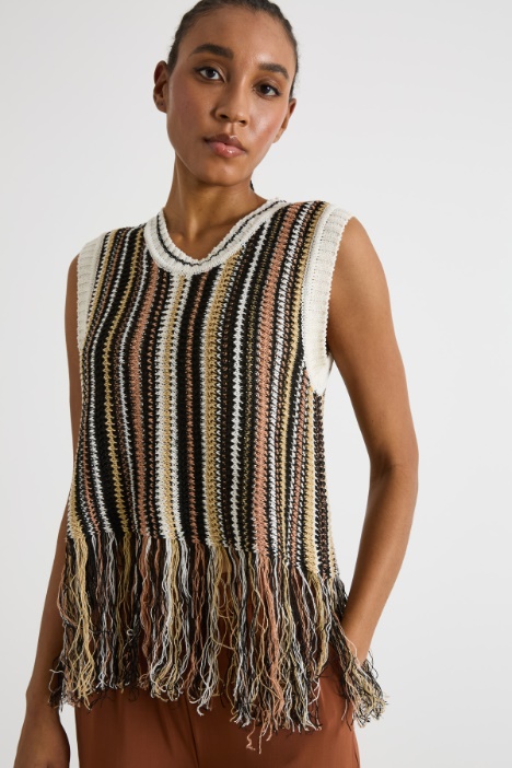 Top in maglia con frange