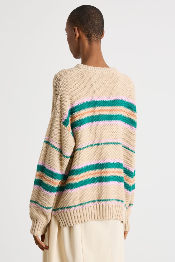 Patterned oversized jumper Intrend - 4