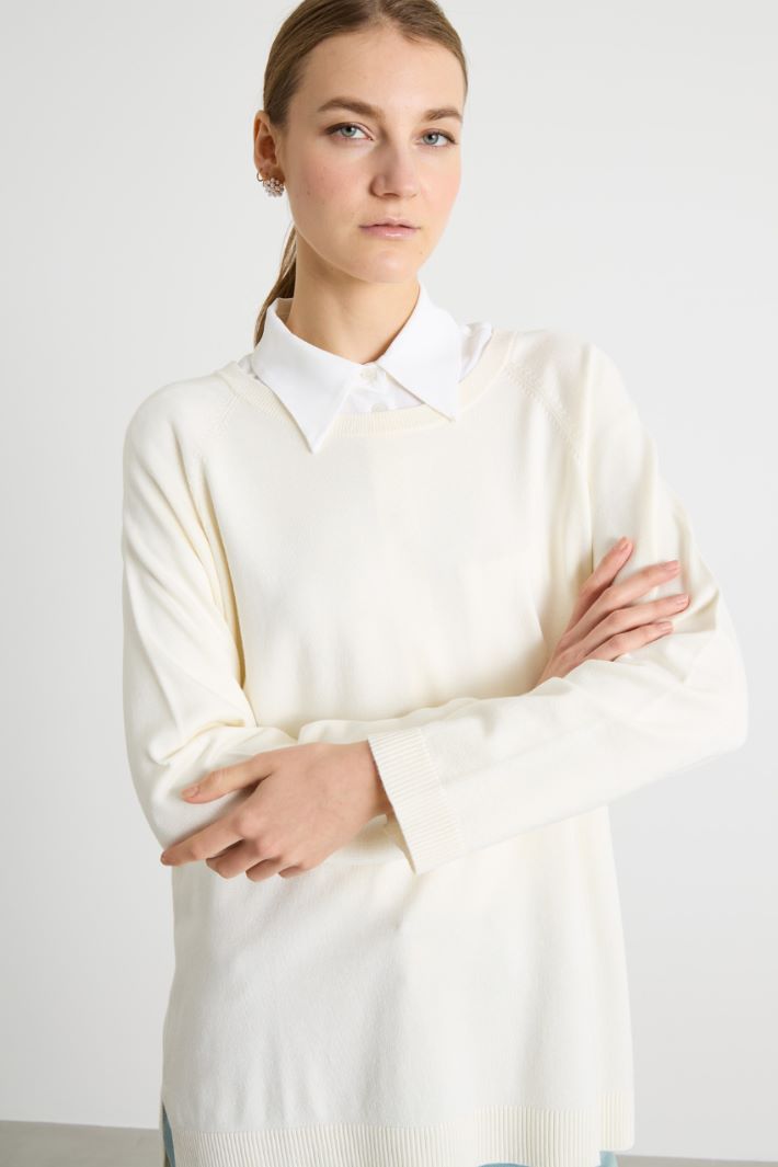 Asymmetric hem jumper Intrend - 2