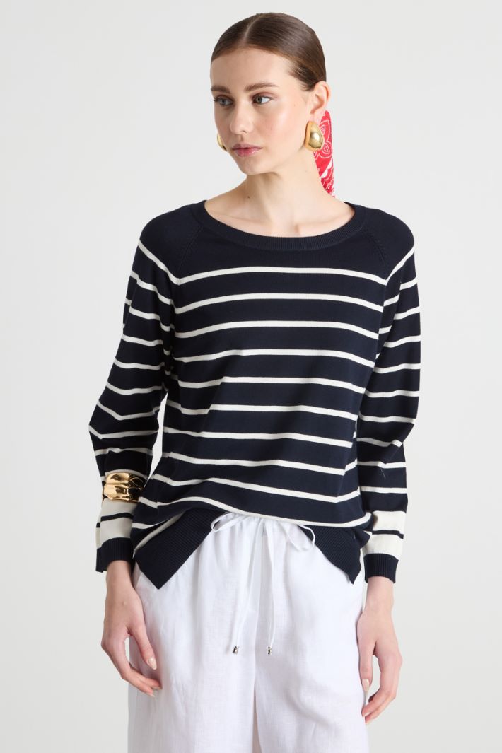 Asymmetric hem jumper Intrend - 2