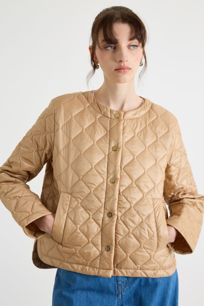 Hooded short padded jacket Intrend - 3