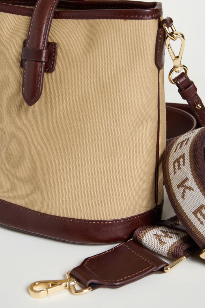 Mini canvas and leather bucket bag Intrend - 4