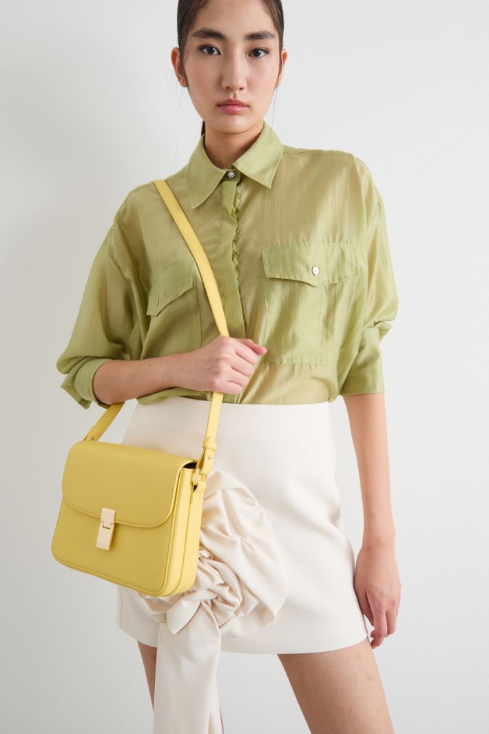 Borsa in tessuto spalmato Intrend - 5