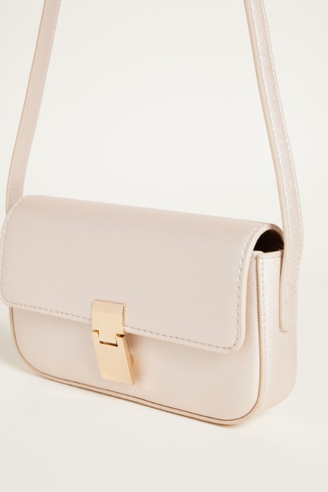 Bolso de tejido revestido