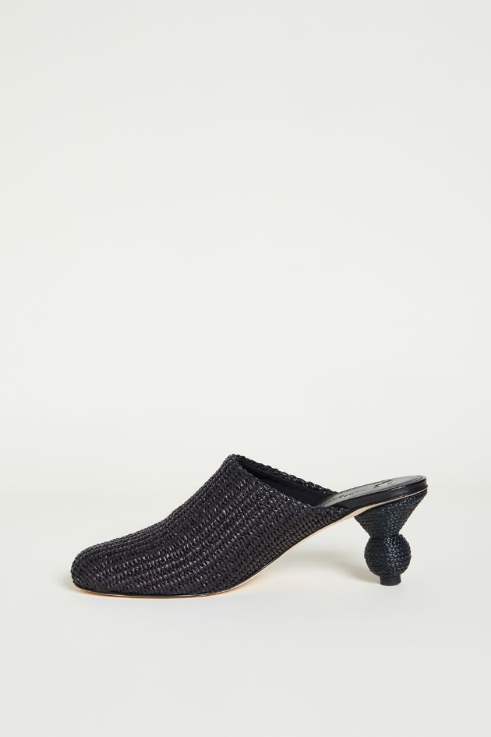 Raffia-effect spherical-heel mules Intrend - 3