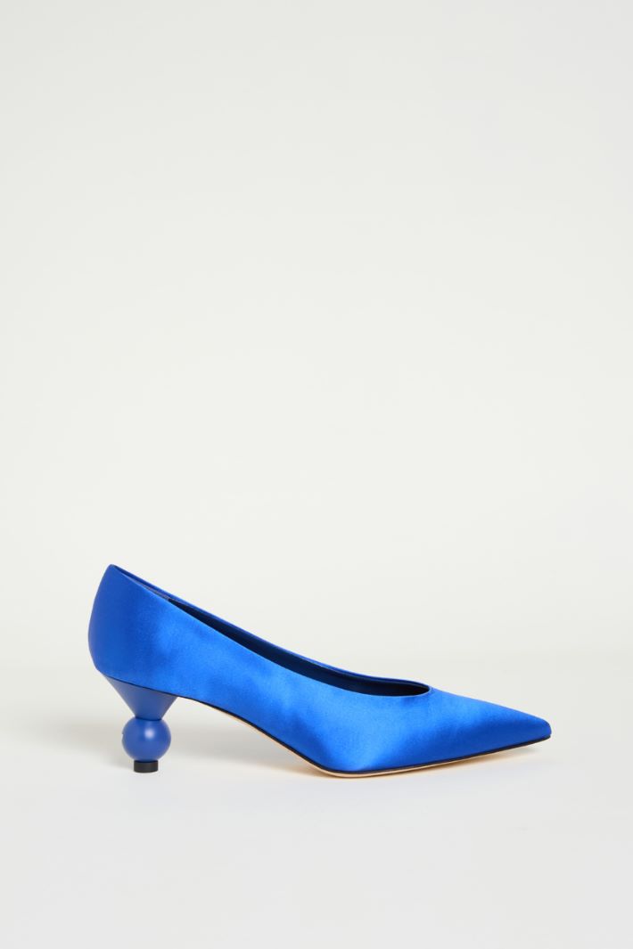 Décolleté in raso Intrend