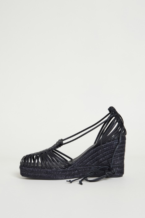 Sandalo in pelle intrecciata