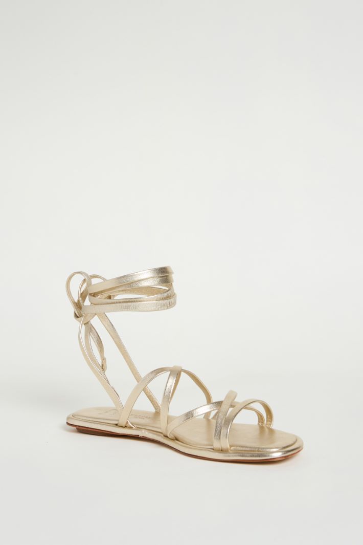 Laminated nappa leather flat sandals Intrend - 2