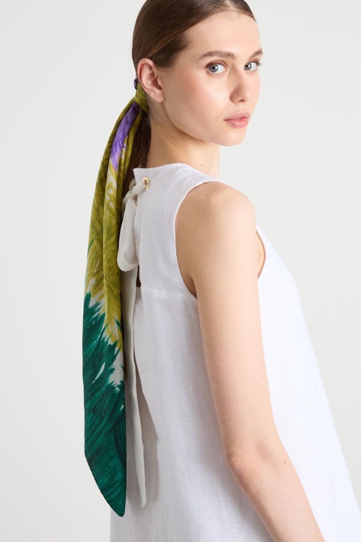 Printed silk twill scarf Intrend - 2