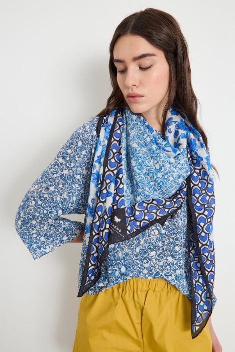 Patterned shawl Intrend