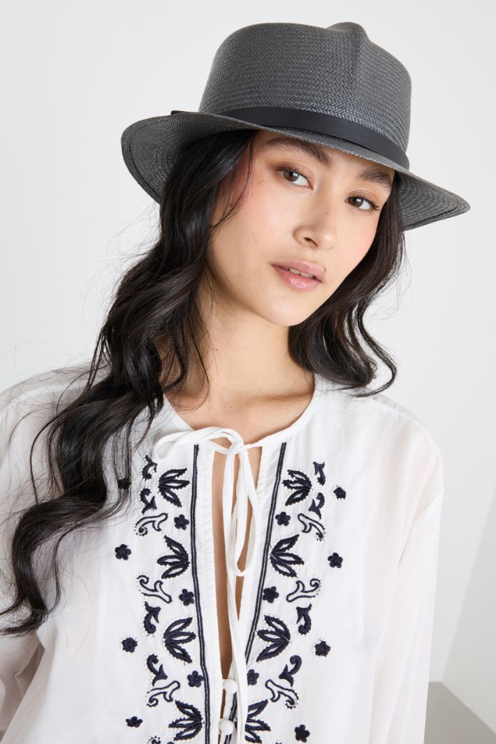 Straw Hat Intrend - 2