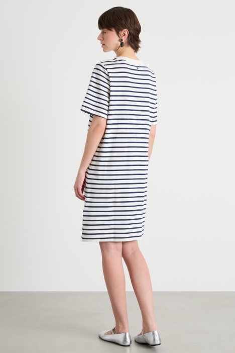 Abito corto modello T-shirt