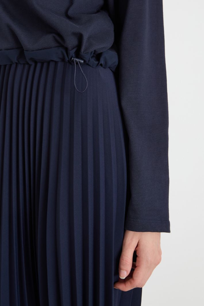 Pleated skirt dress Intrend - 3