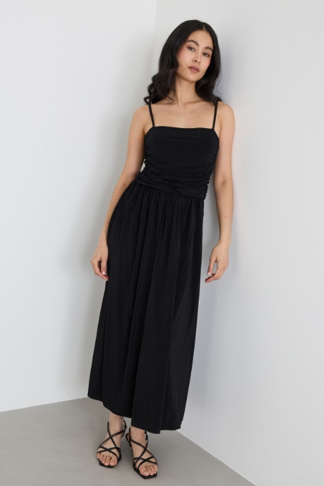 Vestido drapeado de punto