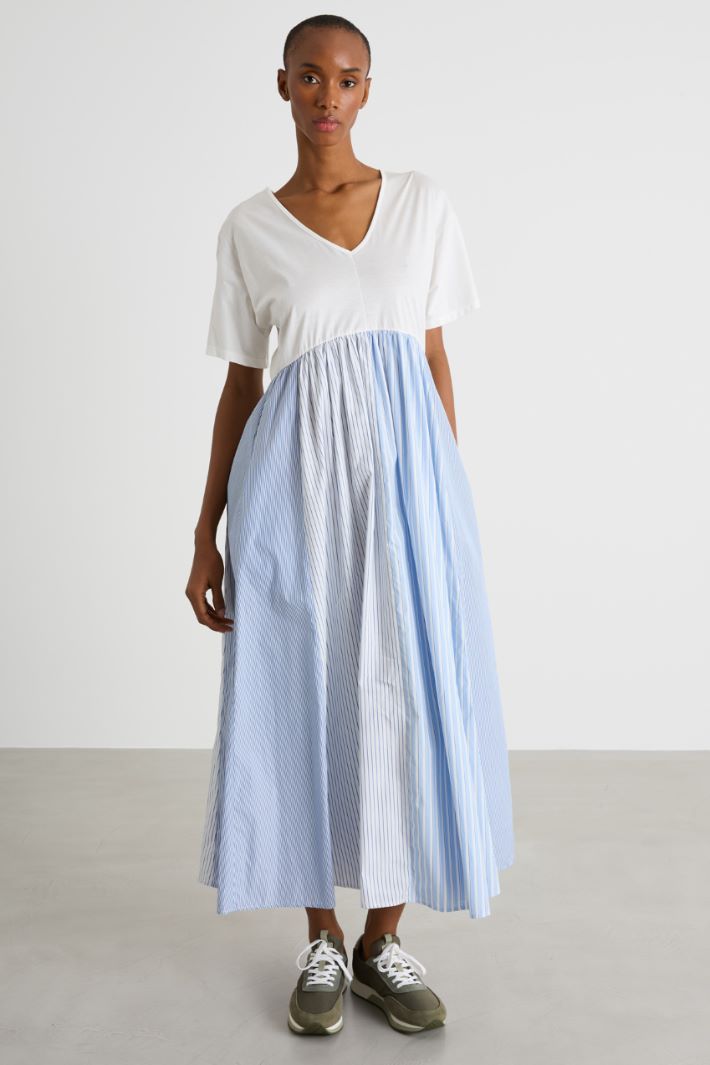 Wide-fit dress Intrend - 2