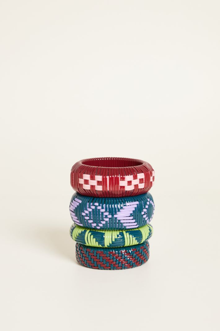 Set di bracciali in resina Intrend