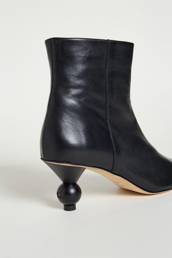Nappa leather ankle boots Intrend - 4