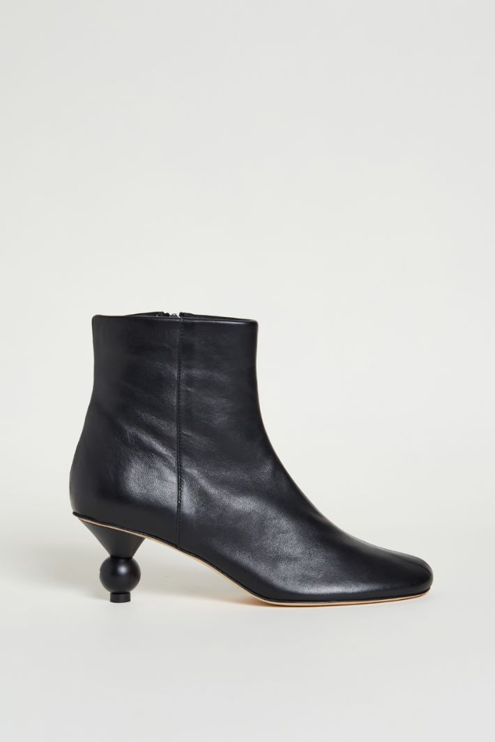 Nappa leather ankle boots Intrend