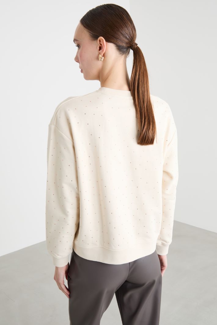 Rhinestone-Embellished Sweatshirt Intrend - 4
