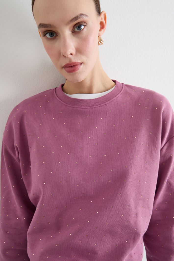 Rhinestone-Embellished Sweatshirt Intrend - 3