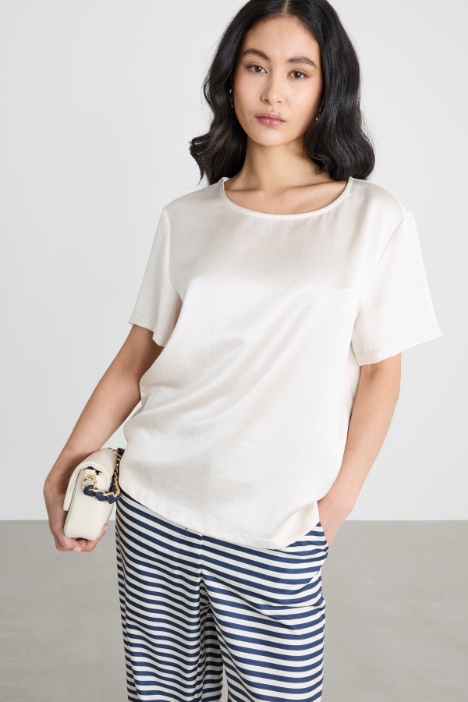 Satin and Jersey T-shirt Intrend