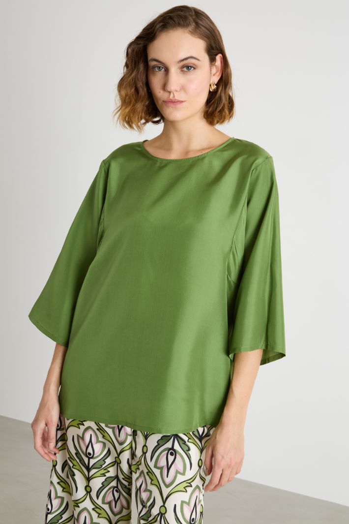 Blusa de cuello redondo con manga tres cuartos Intrend - 2