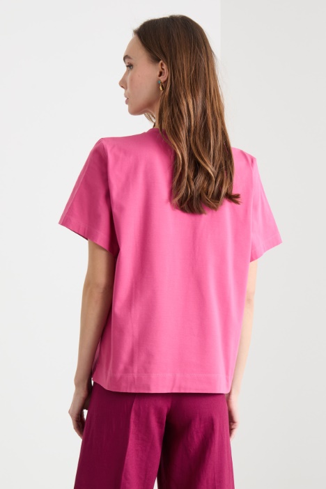 Camiseta con inserto estampado